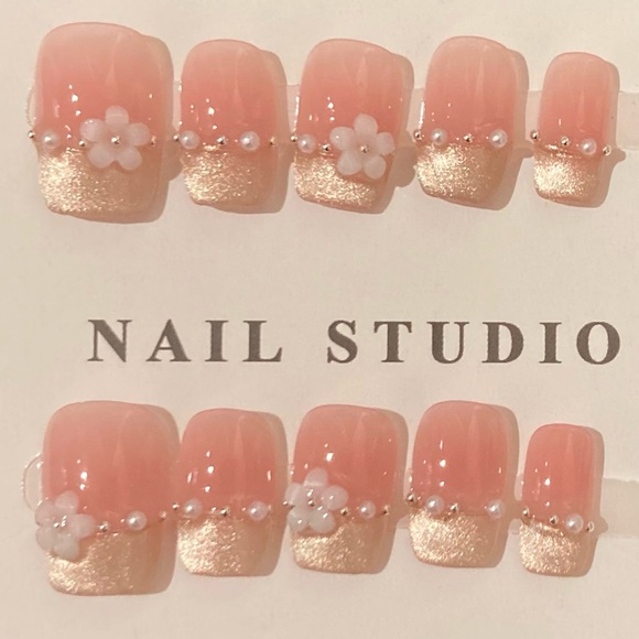 Dainty Specialty Other - [XS] 10Pcs Handmade Wearable Press on Nails Full Cover French Cat Eye 3D Flower